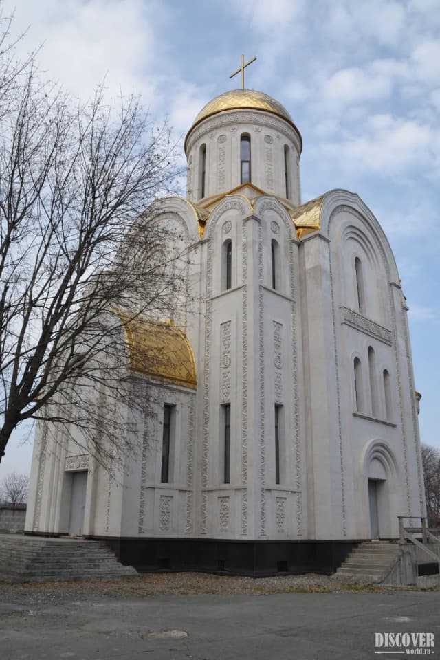 Храм Святых Новомучеников и Исповедников Российских — панорама