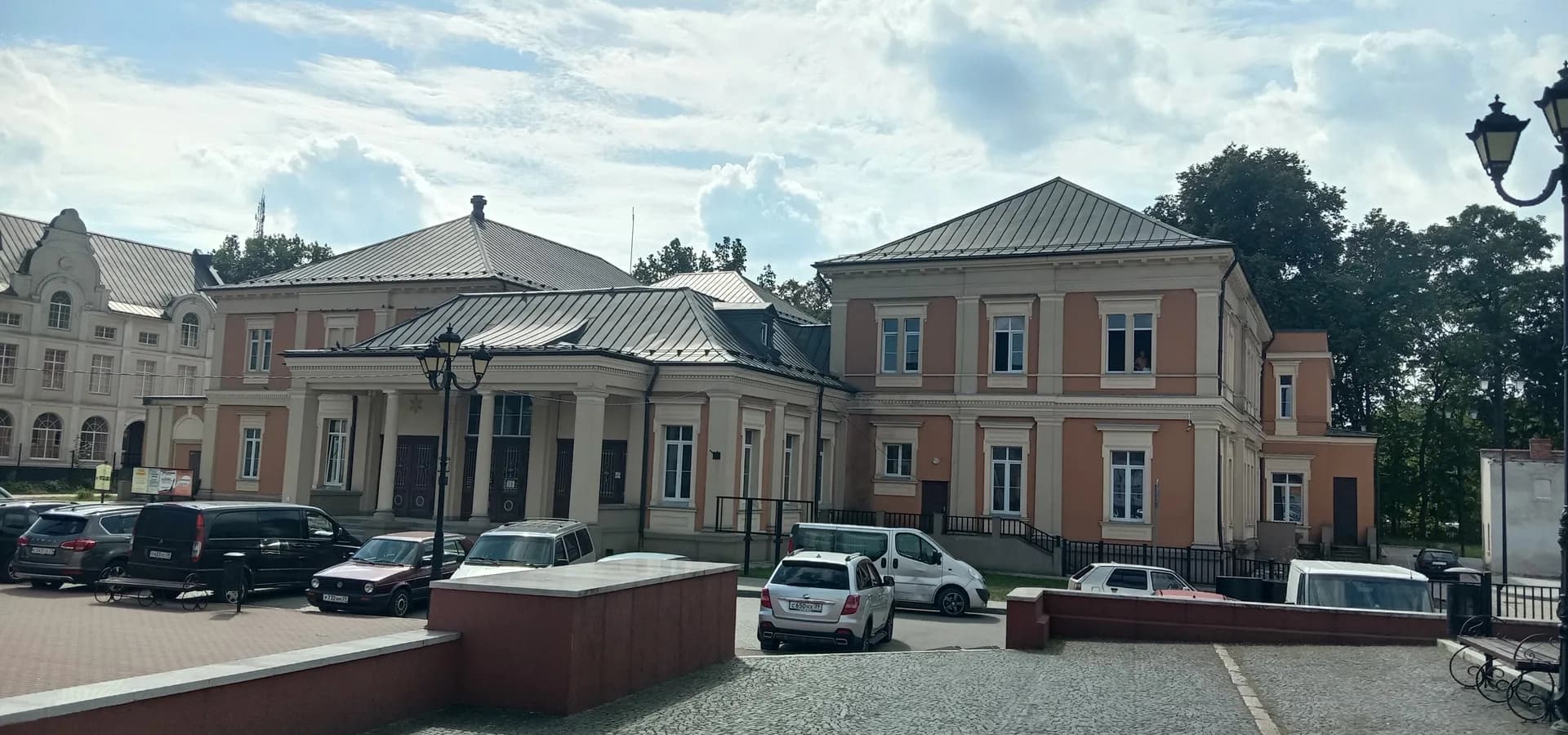 Общественный дом