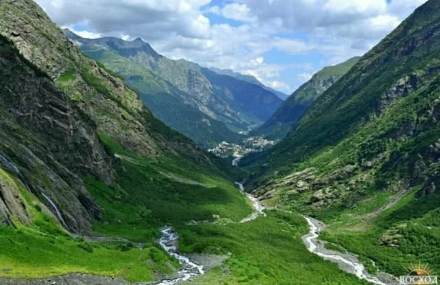 Ущелье Аманауз — фото изнутри