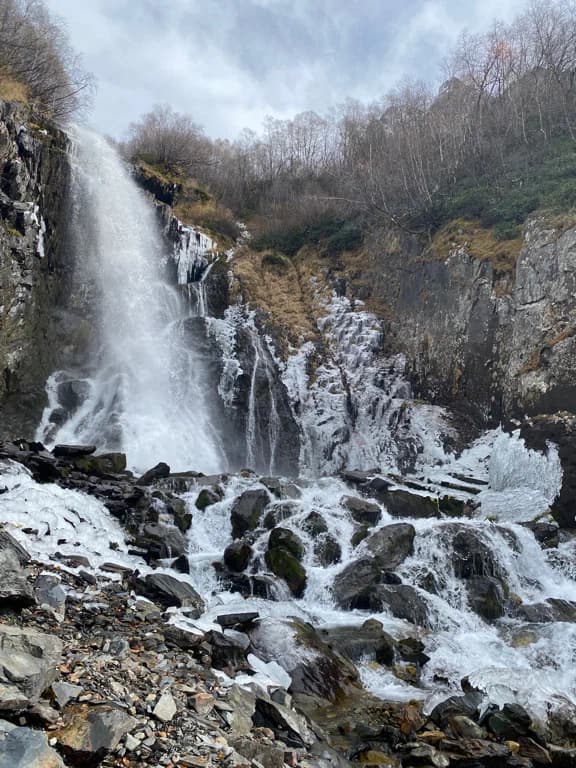 Чухчурские водопады — фото изнутри