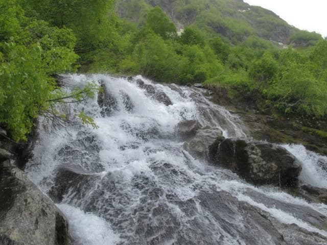 Чухчурские водопады — окрестности