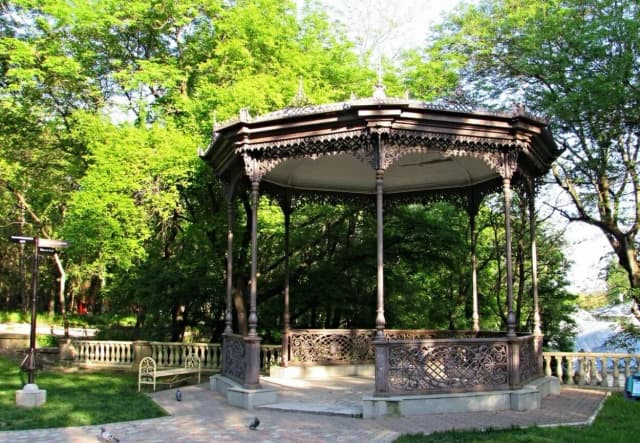Беседка Рококо — панорама