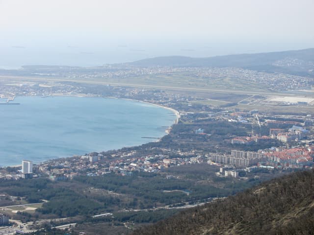 Гора Плоская