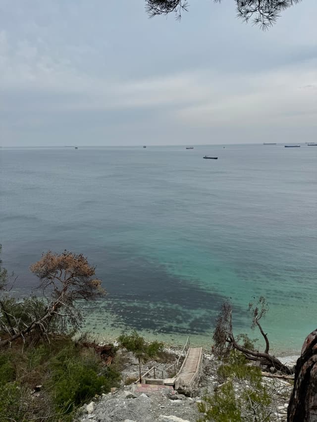 Спуск к морю 278 ступеней