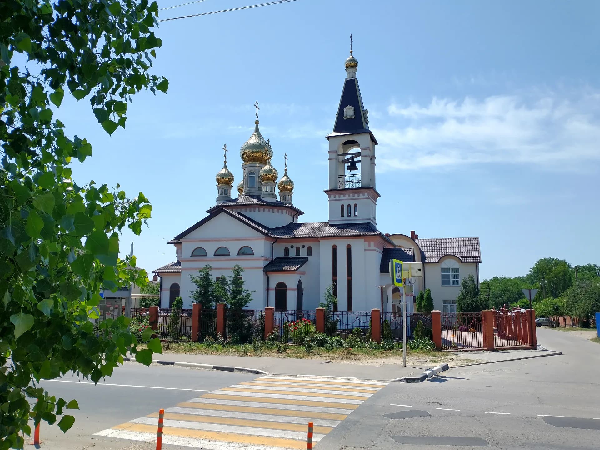 Церковь Пантелеимона целителя в Голубицкой