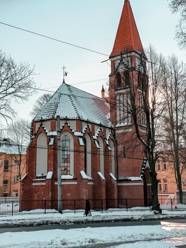 Адальберткирхе, церковь Святого Адальберта