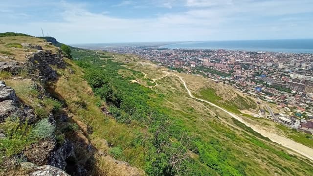 Гора Мыс Сарияр