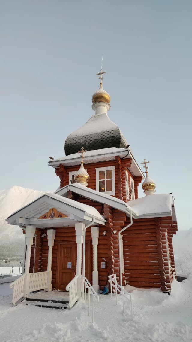 Храм праведного Лазаря