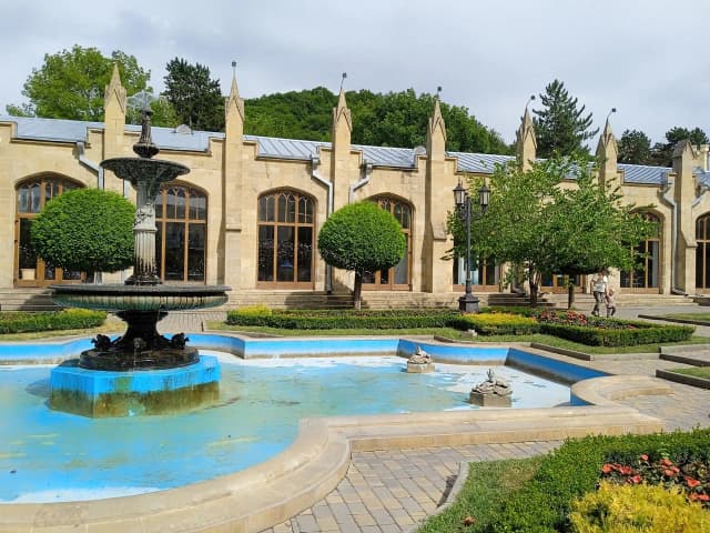 Нарзанная галерея — панорама