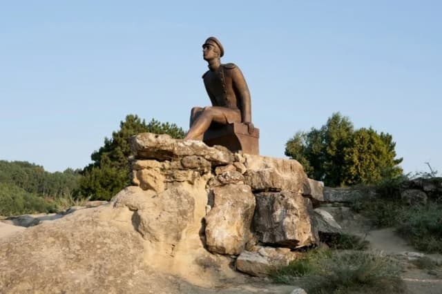 Памятник М.Ю. Лермонтову — панорама