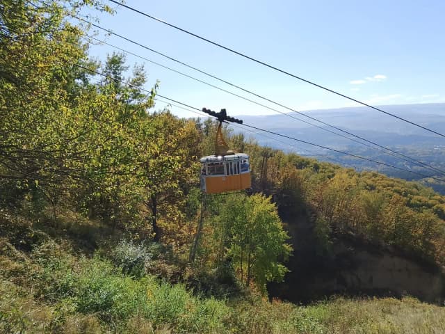 Синие камни