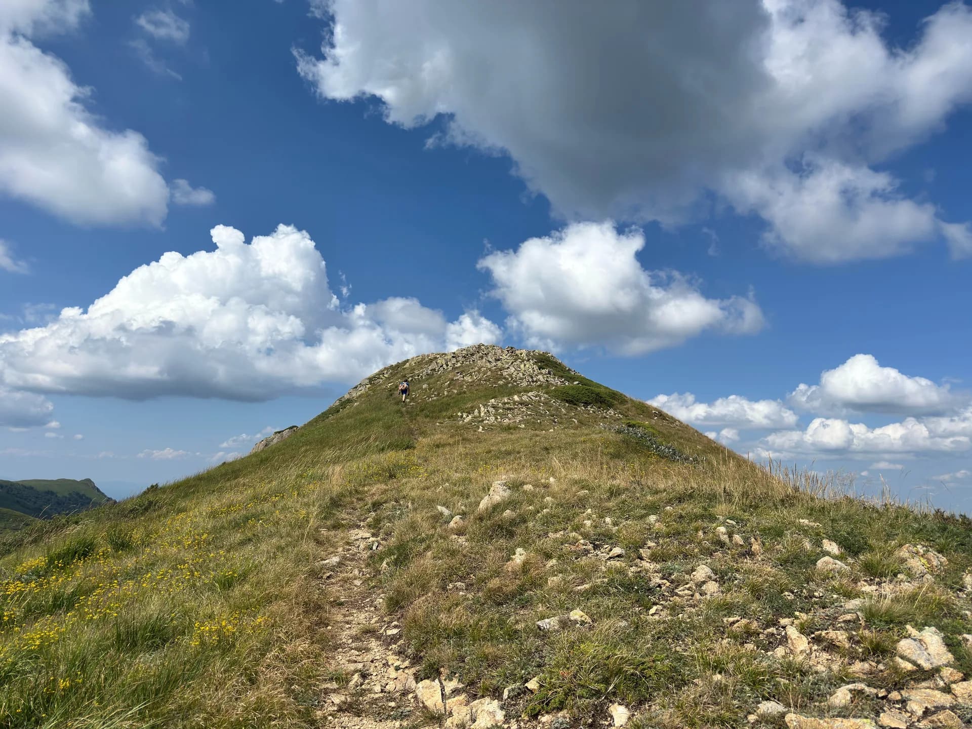 Гора Семиглавая 1453 метра