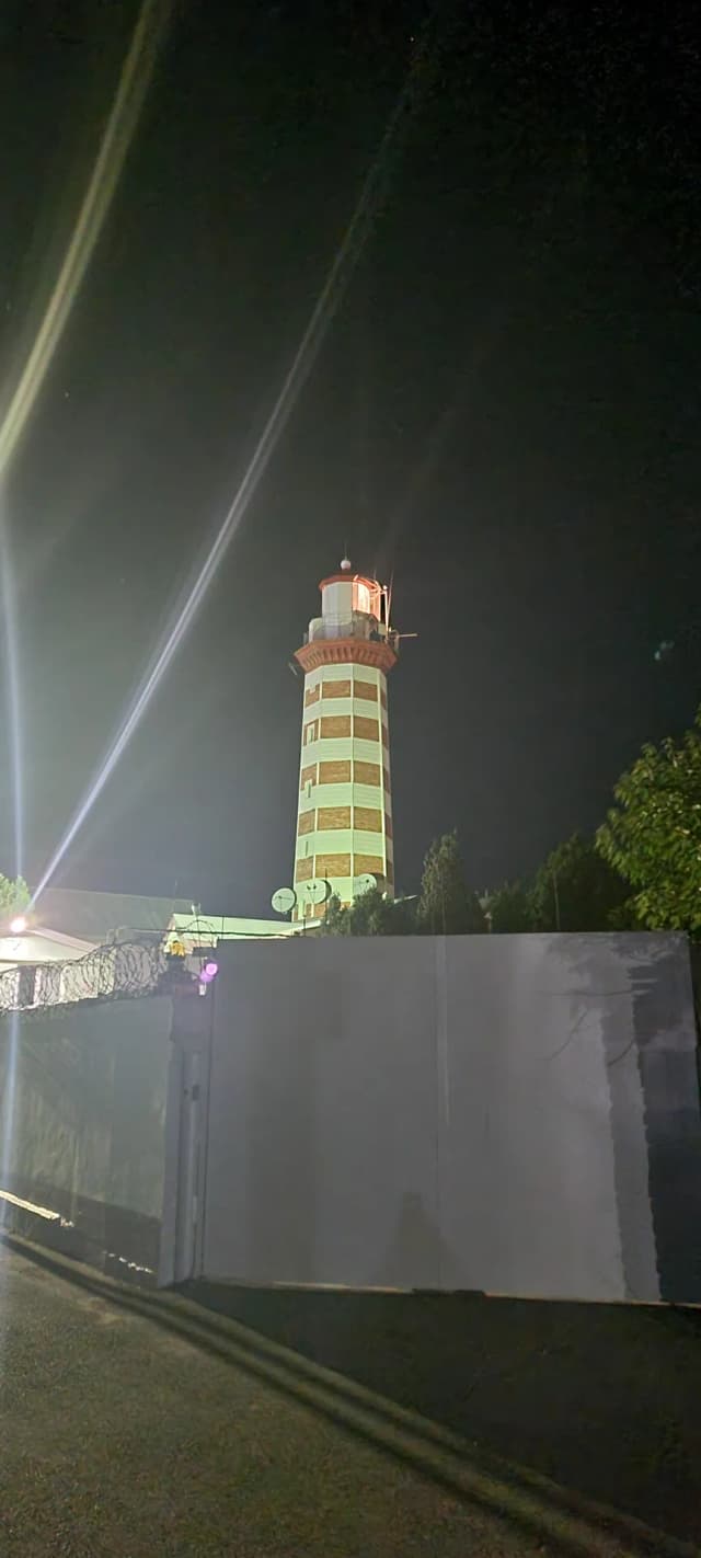 Порт-Петровский маяк