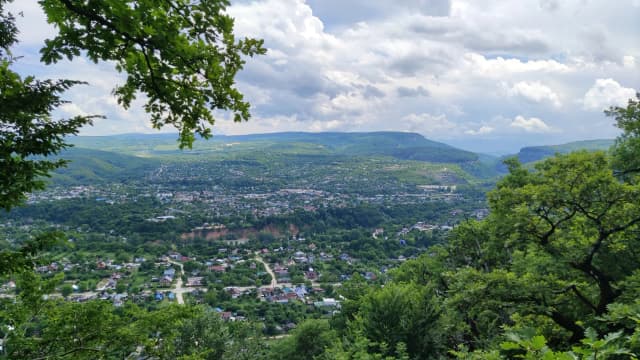 Скала Танковый люк