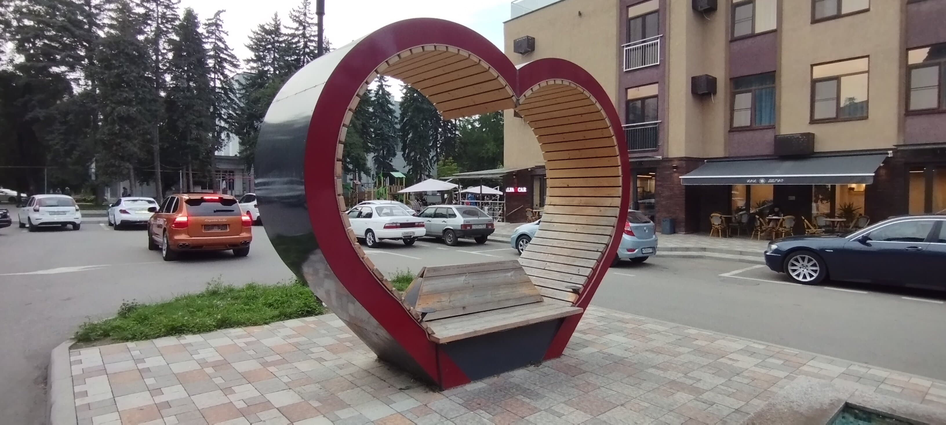 Скамейка сердце