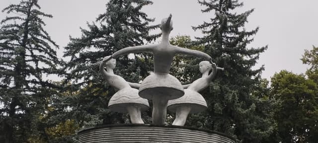 Танцовщицы