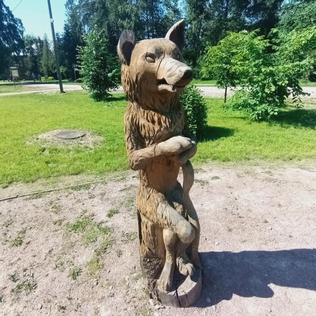 Выставка деревянных скульптур