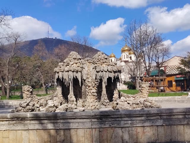 Фонтан «Гномы»