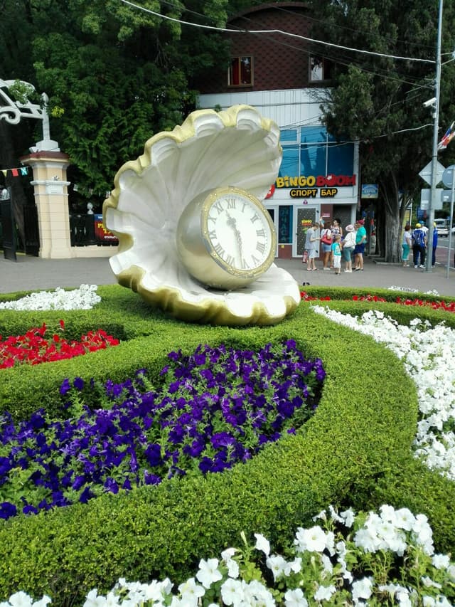 Часы-ракушка