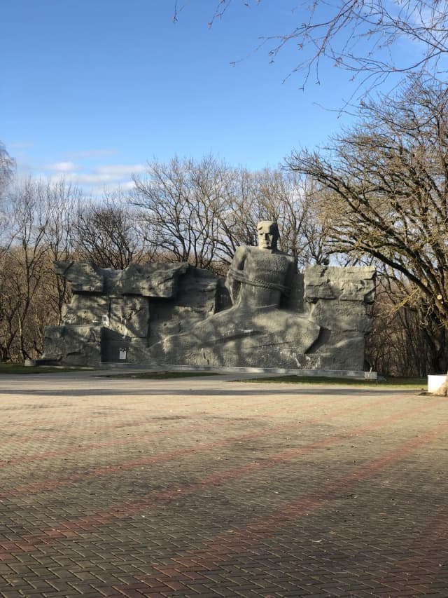 Мемориальный комплекс Холодный родник
