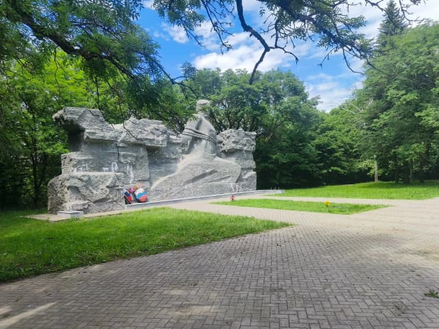 Мемориальный комплекс Холодный родник