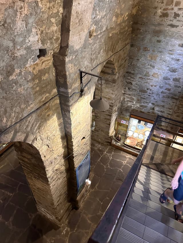 Барбакан