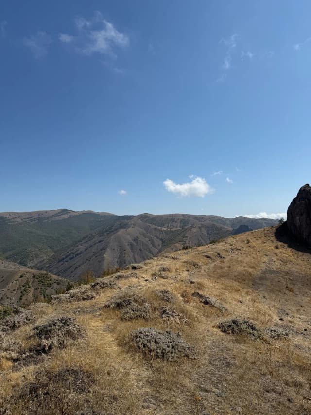 Скала-останец Эки-Ага-Кардаш