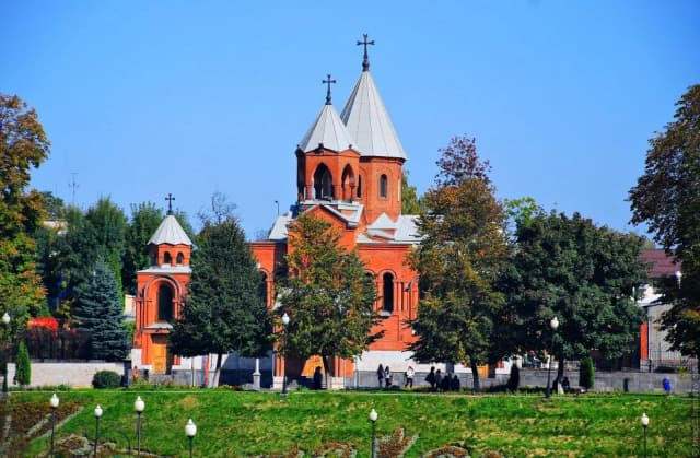 Церковь Святого Григория Просветителя — панорама