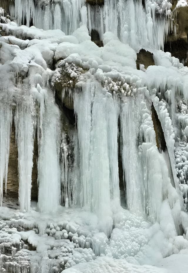 Водопад Учан-Су — окрестности