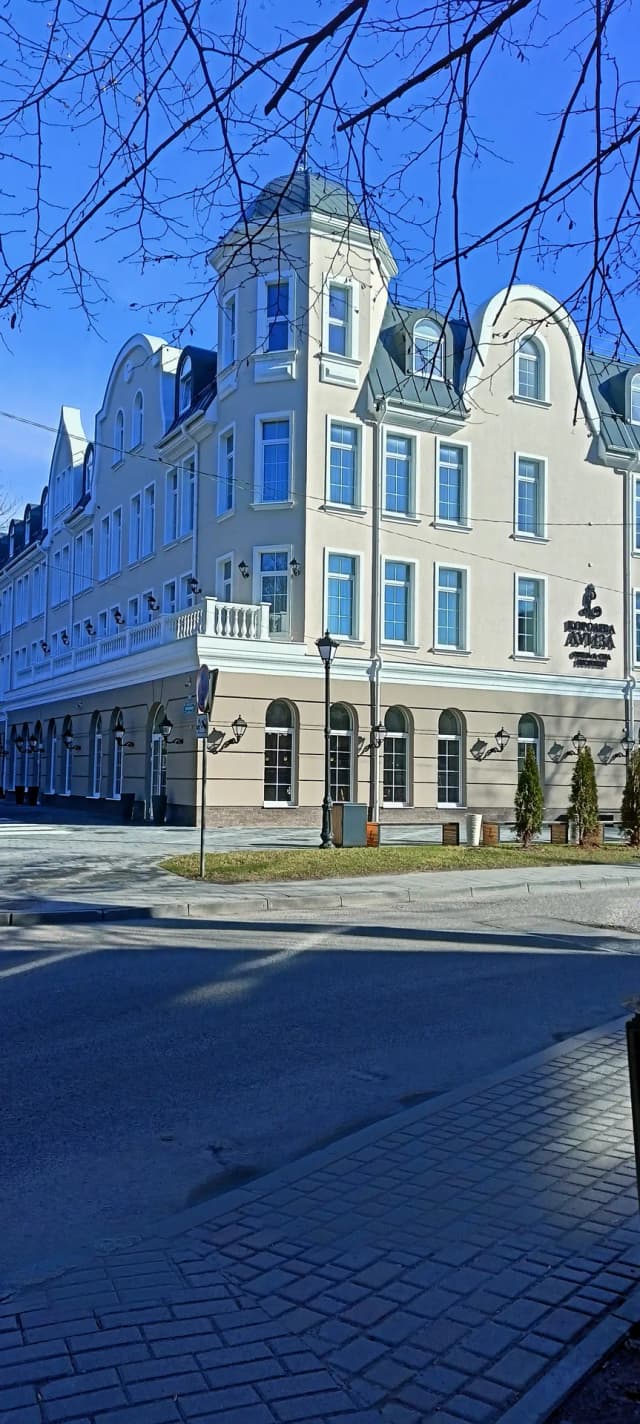 Здание отеля Королева Луиза