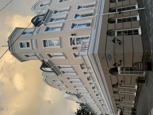 Здание отеля Королева Луиза