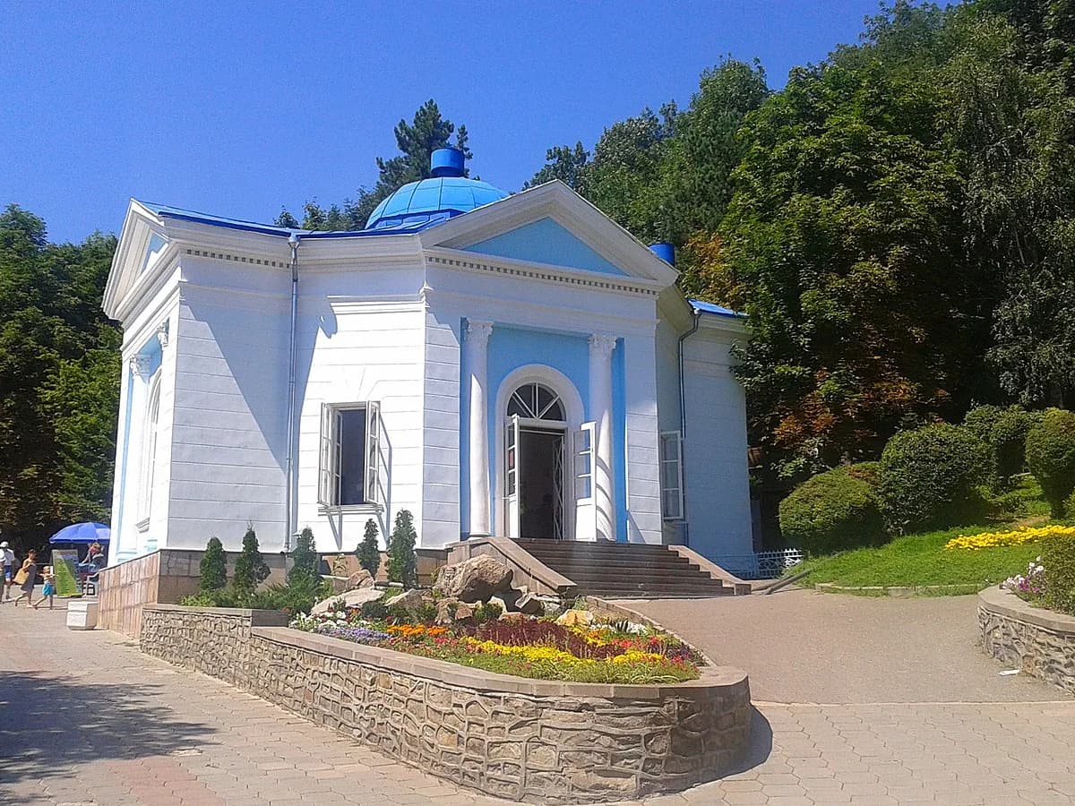 Славяновский источник в Железноводске