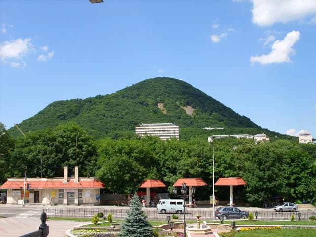 Гора Железная в Железноводске — Железноводск, главное фото
