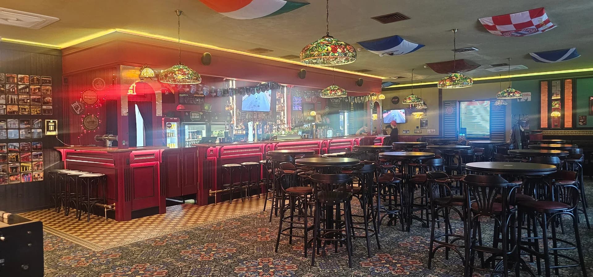 Harat’s pub