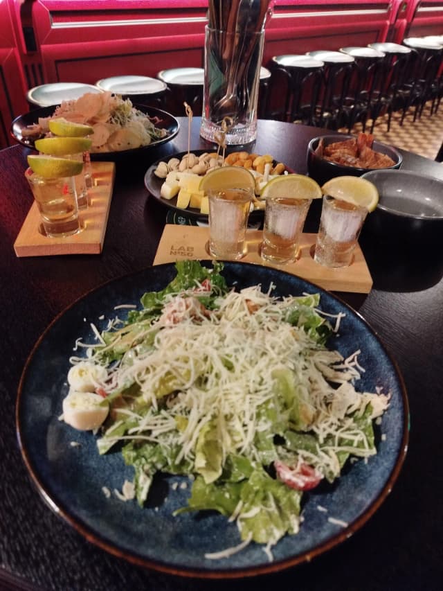 Harat’s pub