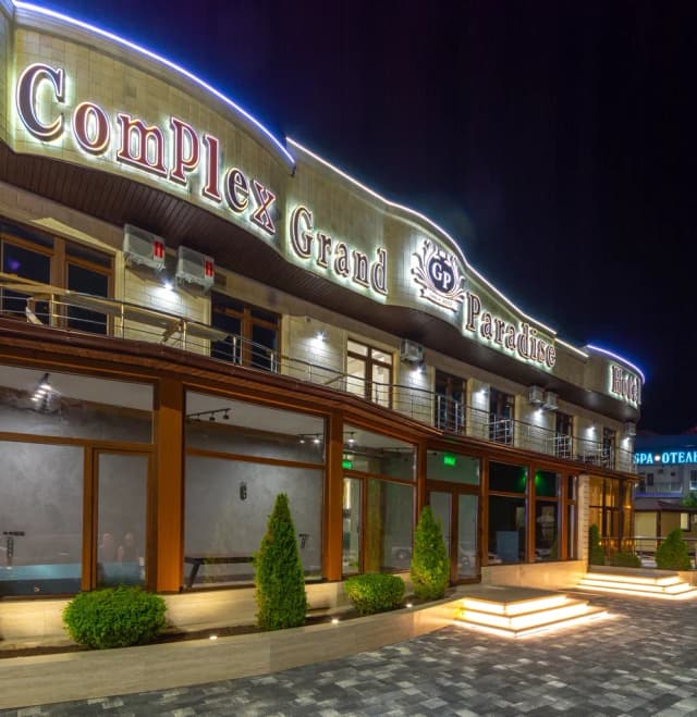 Complex Grand Paradise