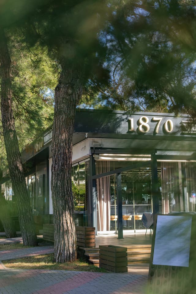 1870 Wine&Food Bar