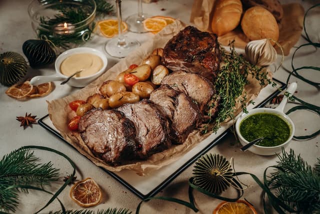 Мясо и вино