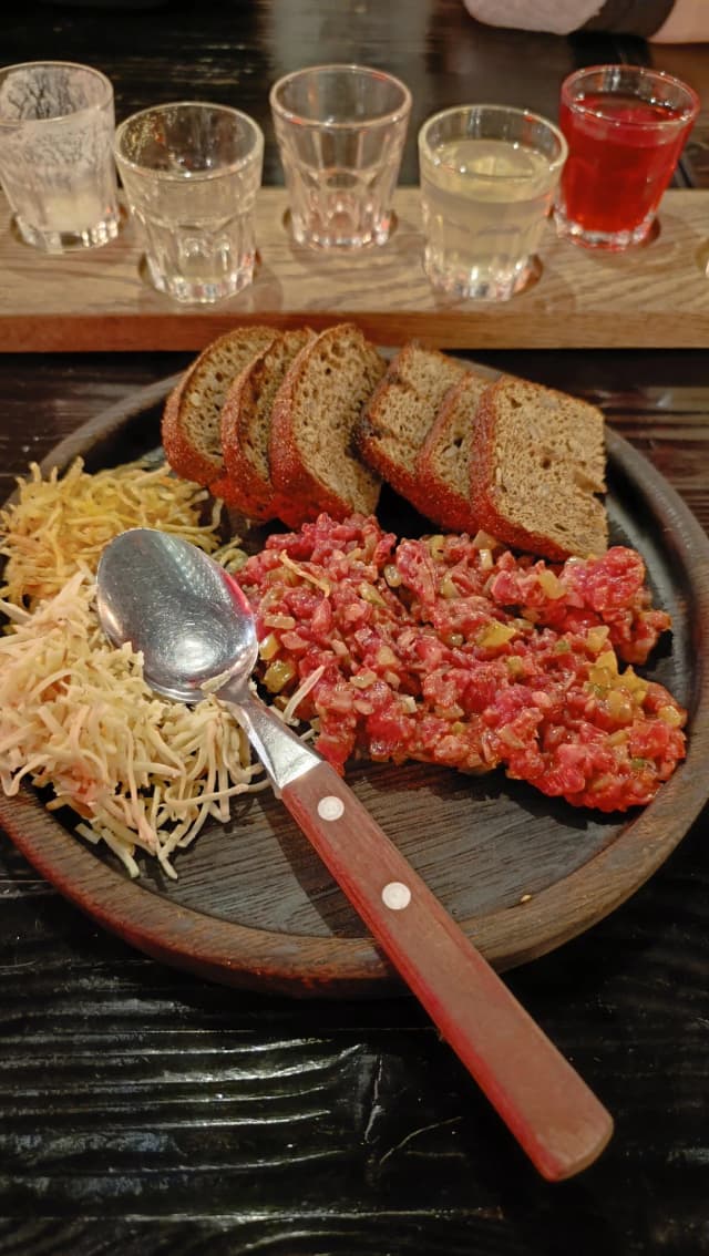 Top Blade BBQ Bar