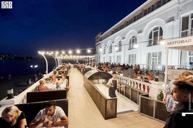 Густо Restobar