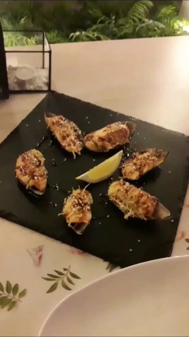 Мияги Холл