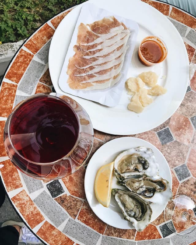 Dodici Wine & Tapas