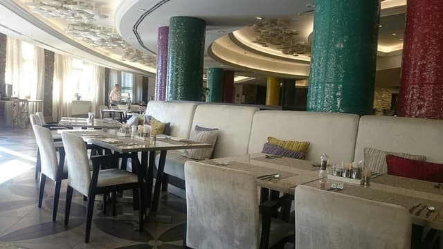 Kamelia Café