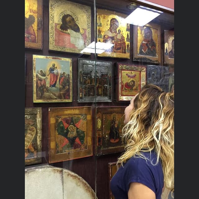 Тони Вечер