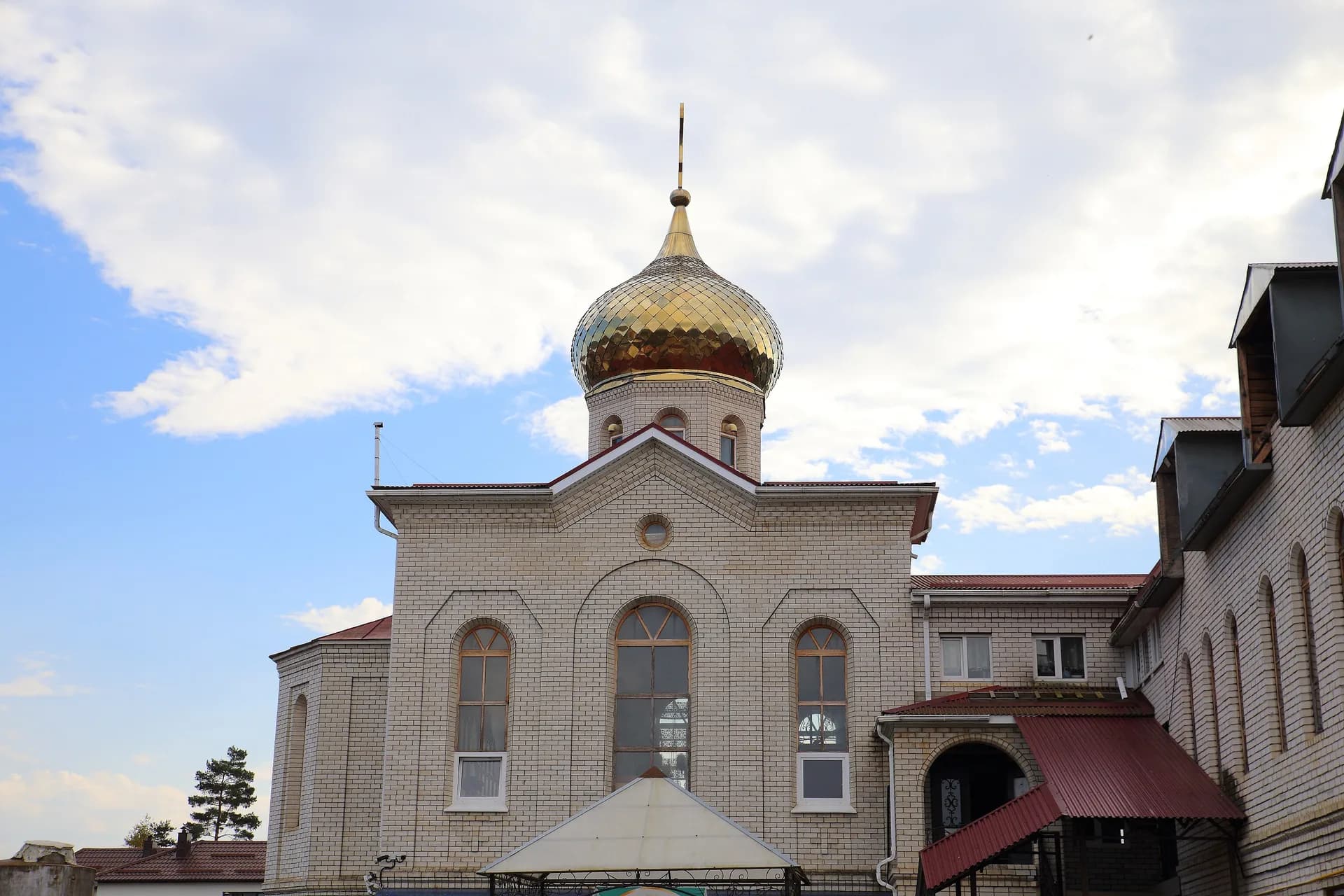 Церковь Покрова Пресвятой Богородицы в Апшеронске