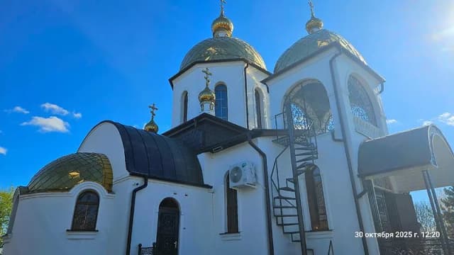 Петропавловский храмовый комплекс — окрестности