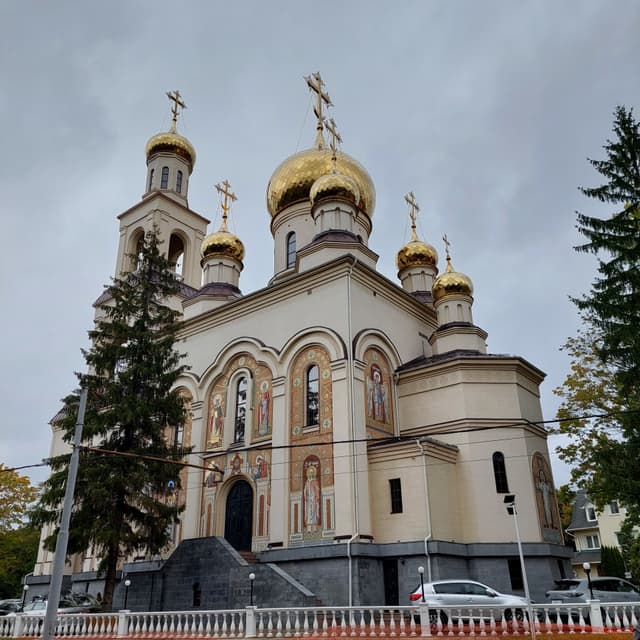 Храм Кирилла и Мефодия