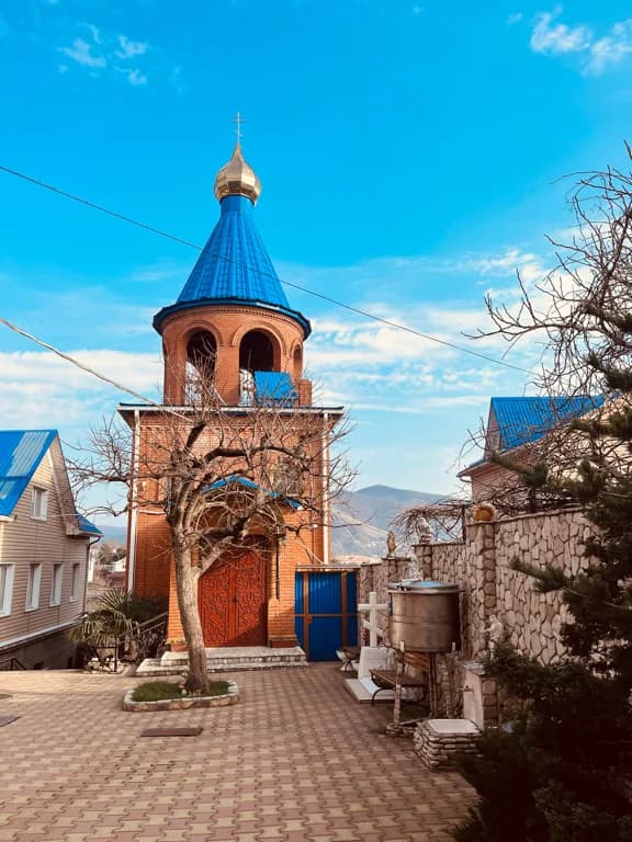 Церковь Воздвижения Честного Креста Господня