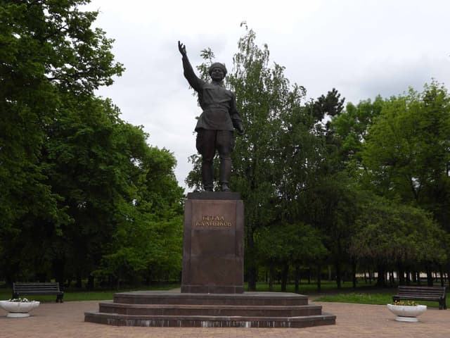 Б.Э. Калмыков