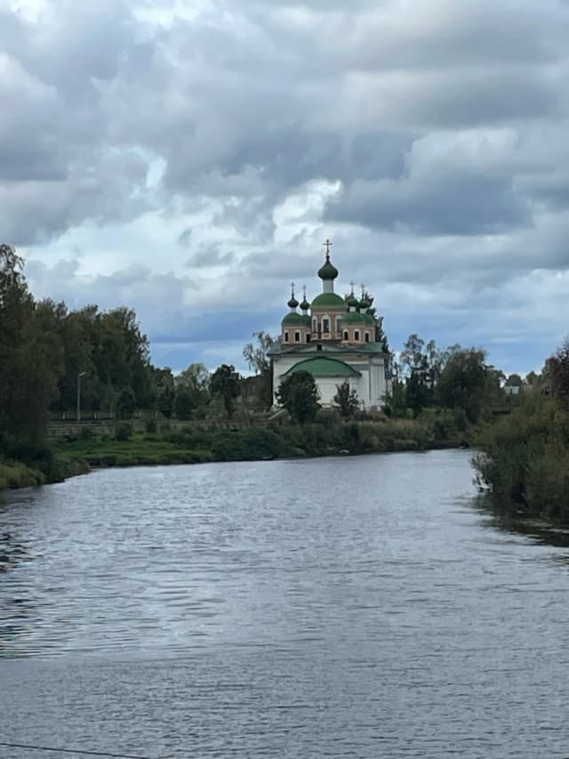 Часть каменной мостовой Мариинского тракта